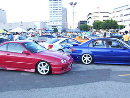 20010812-nisei-week-import-showoff-152