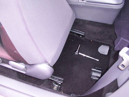 seat-install-001