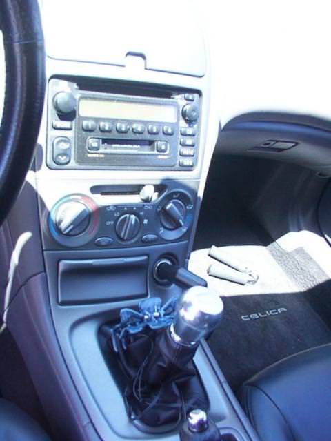 20010902-modern-image-celica-meet-002.jpg