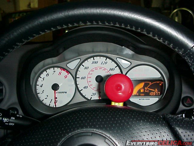 IndigloGuages_Red2000GTS3.jpg